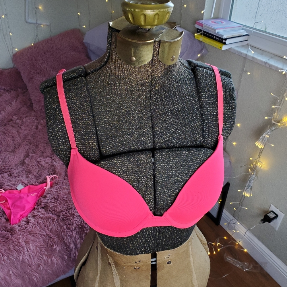 PINK bra